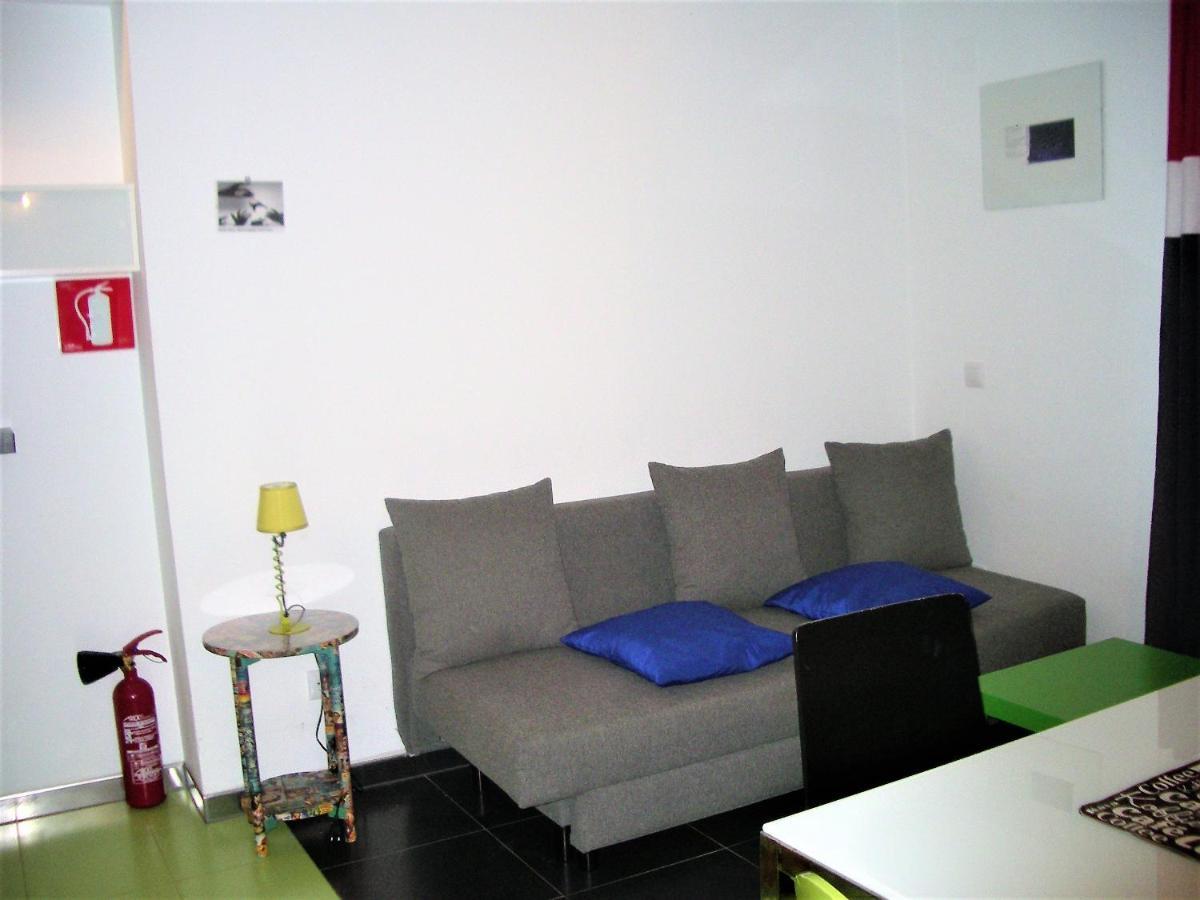Apartamentos La Fonda Aninon エクステリア 写真