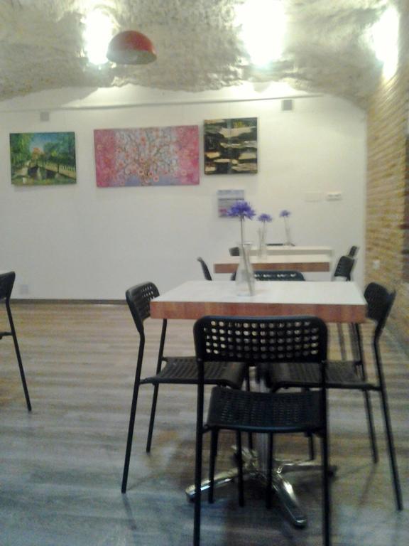 Apartamentos La Fonda Aninon エクステリア 写真